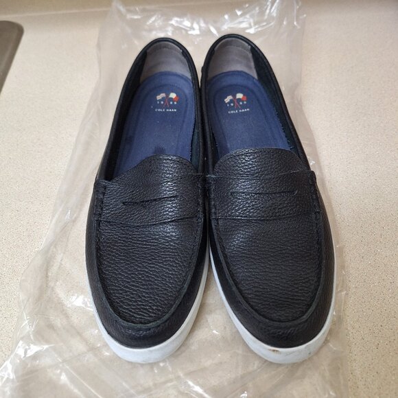 COLE HAAN LOAFERS. - Picture 1 of 4